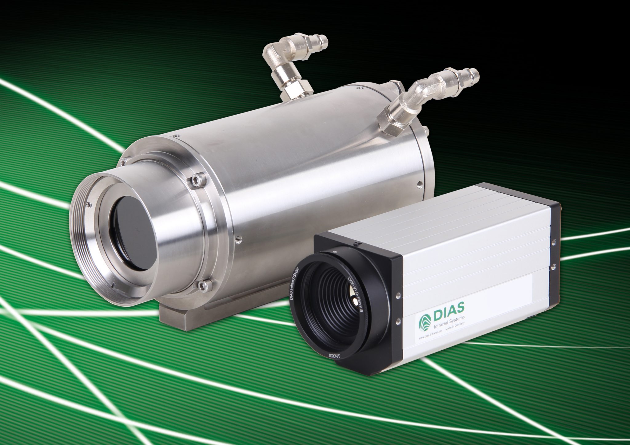 Die industrietaugliche Infrarotkamera PYROVIEW 380L von DIAS Infrared ist für den rauen 24/7-Dauerbetrieb in Produktionslinien ausgelegt.